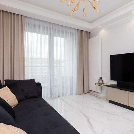 Plac Unii Apartment Gdynia Srodmiescie By Renters Prestige Bagian luar foto