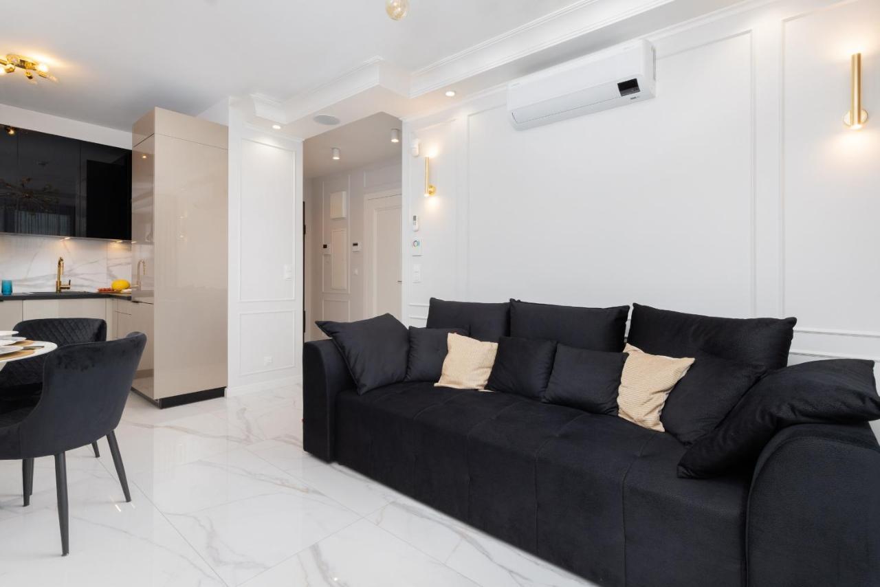 Plac Unii Apartment Gdynia Srodmiescie By Renters Prestige Bagian luar foto