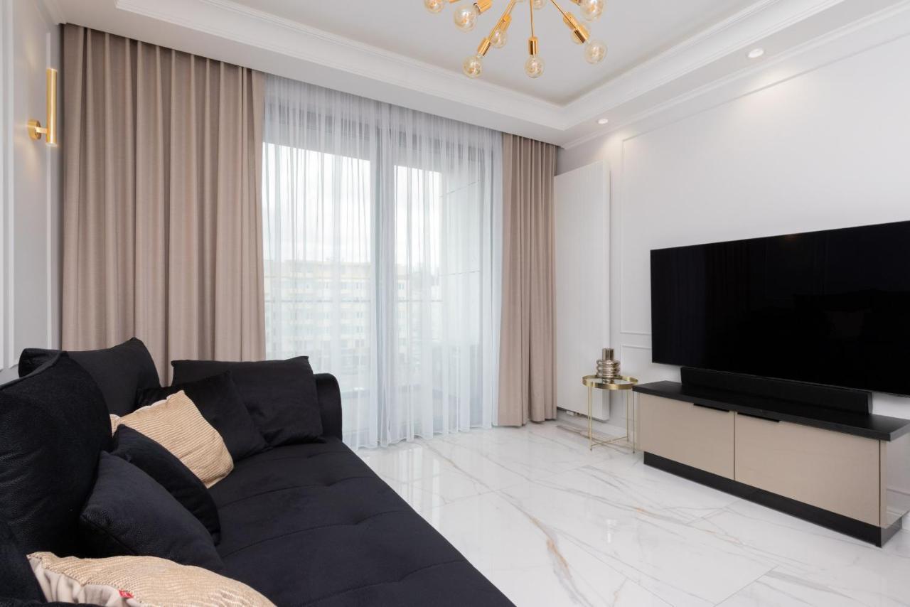 Plac Unii Apartment Gdynia Srodmiescie By Renters Prestige Bagian luar foto
