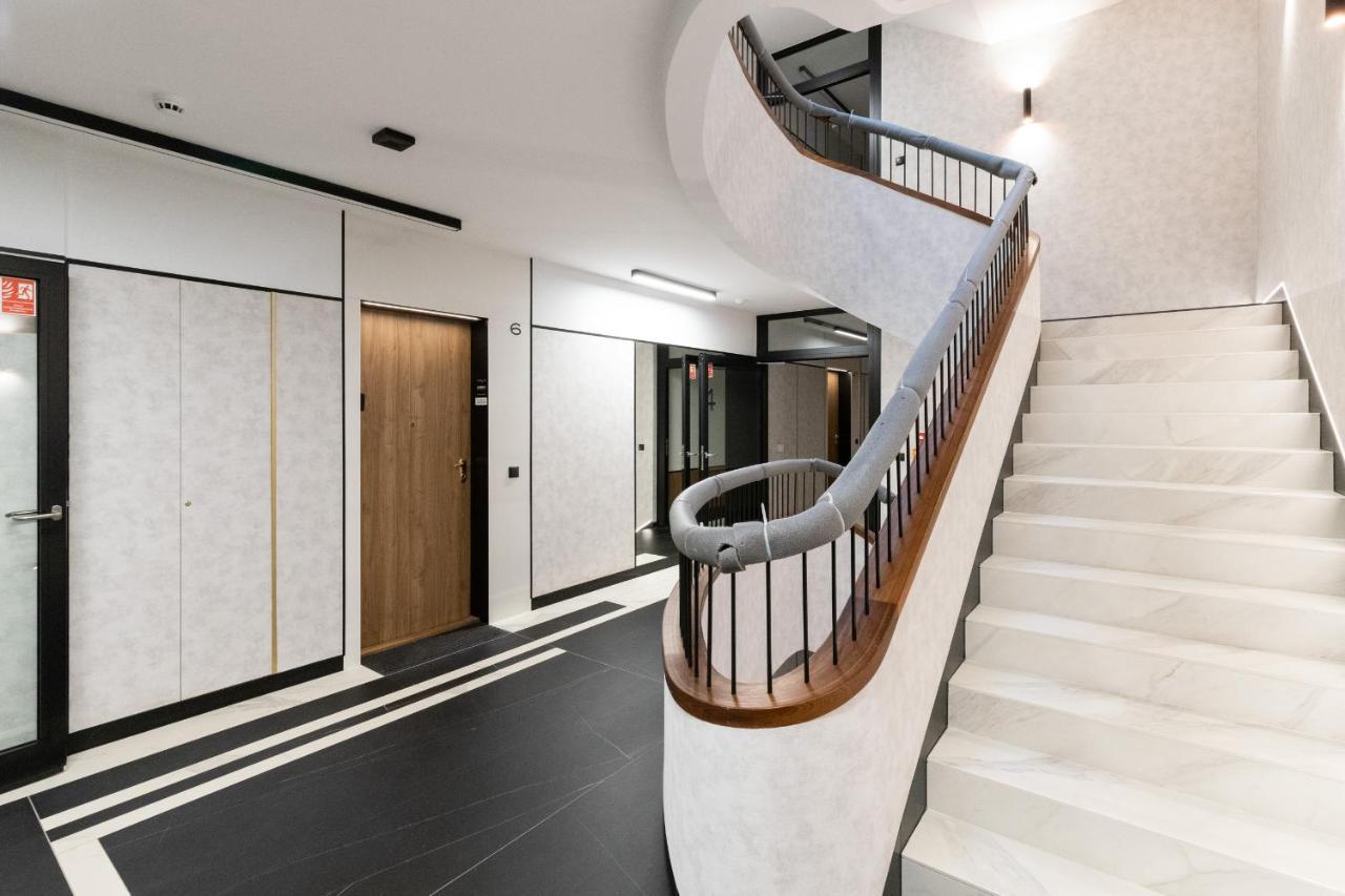 Plac Unii Apartment Gdynia Srodmiescie By Renters Prestige Bagian luar foto