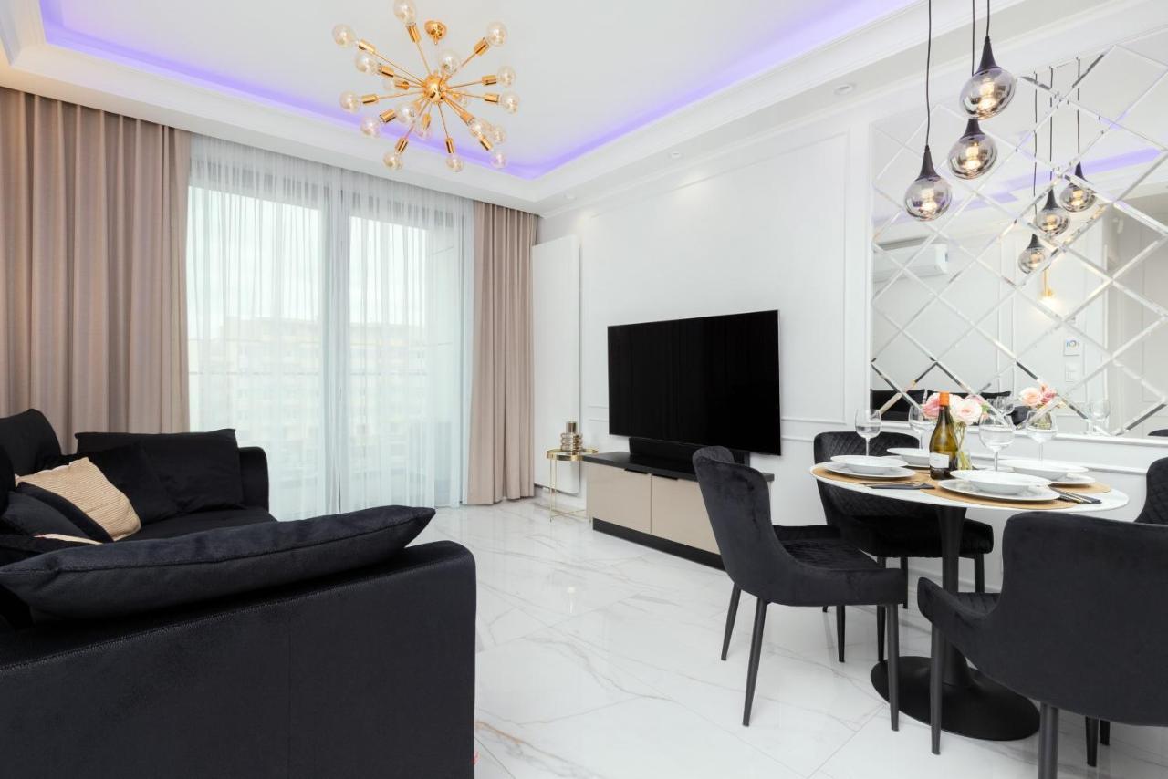 Plac Unii Apartment Gdynia Srodmiescie By Renters Prestige Bagian luar foto